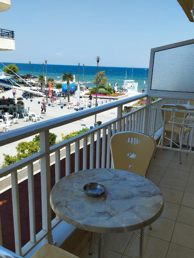 La Mer Rooms Peraia Exterior photo